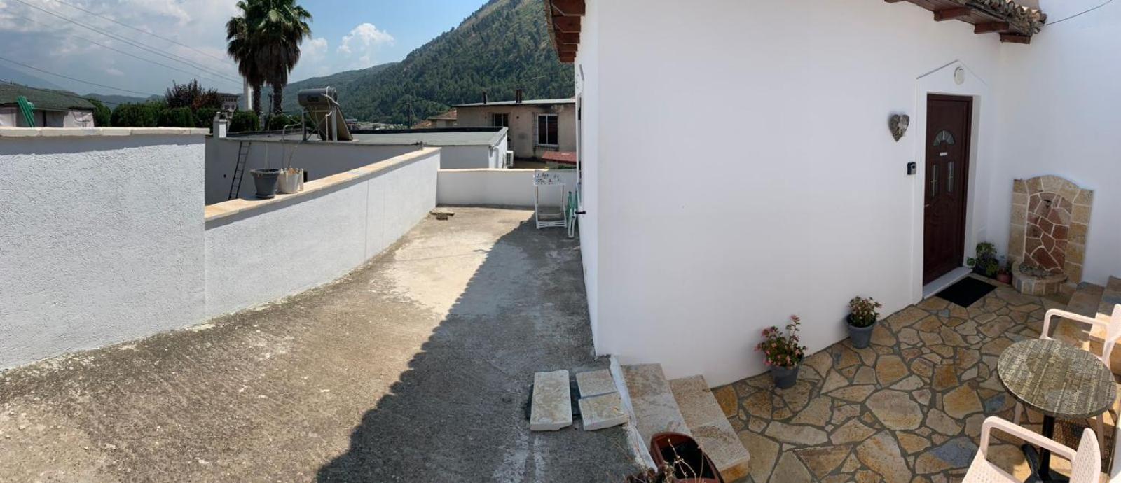 Nomad House-Entire House At Your Disposal,4 Guests เบราท ภายนอก รูปภาพ